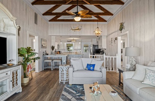 Pine Knoll Shores House | The Beachcomber- Stunning Oceanfront Home in PKS, NC