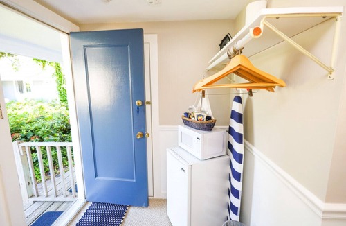 Northwest Harwich Condo | The Beachcomber Unit - #9