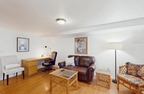 North Beach/Blue Ridge House | The BeachHouse (Lower Unit)