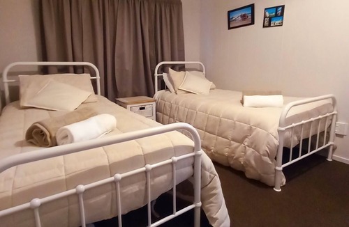 Ohawe House | The Beachhouse