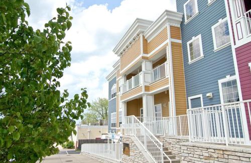 New Buffalo Apartment | The Beachside Harborfront Hideaway