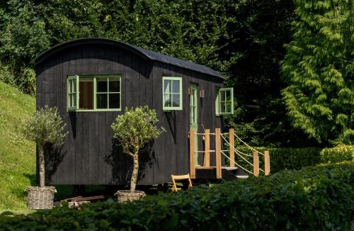 Langton Green Apartment | The Beacon