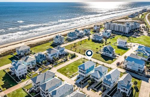 Beachside Village House | The Beacon