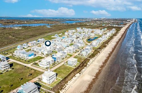 Beachside Village House | The Beacon