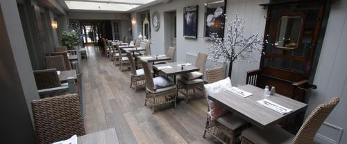 Wantage Bed & Breakfast | The Bear Hotel