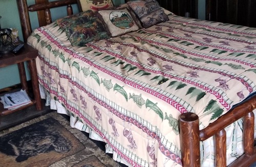 Batavia House | The Bear Hug Room: Perfect for Couples!