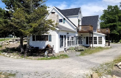 Batavia House | The Bear Hug Room: Perfect for Couples!