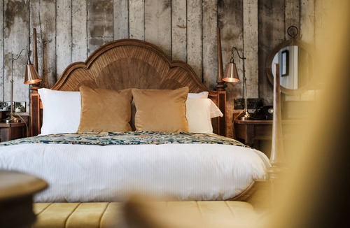 Burton Hotel | The Bear of Burton