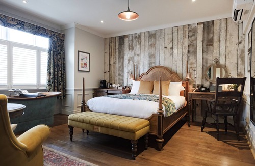 Burton Hotel | The Bear of Burton