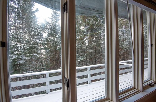 Grand Marais Apartment | The Bear's Den At Sweet Dreams Overlook