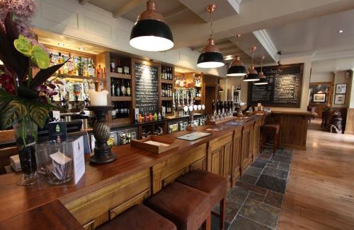 Warmingham Hotel | The Bear's Paw