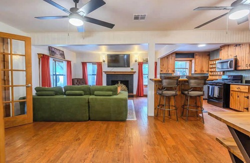 Medicine Park House | The Bear’s Den at Triple Z