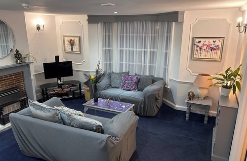 Sittingbourne Bed & Breakfast | The Beaumont - B&B