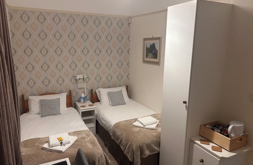 Sittingbourne Bed & Breakfast | The Beaumont - B&B