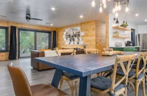 Sulphur Cabin | The Beavertree Lodge