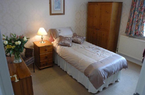 Bebington Bed & Breakfast | The Bebington