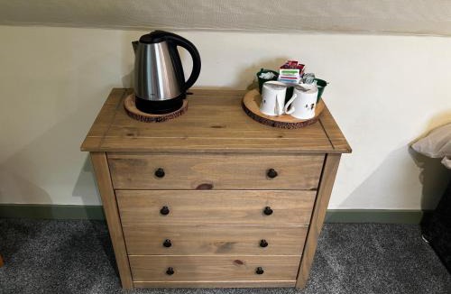 Coylton Apartment | The Bee Hive Hotel