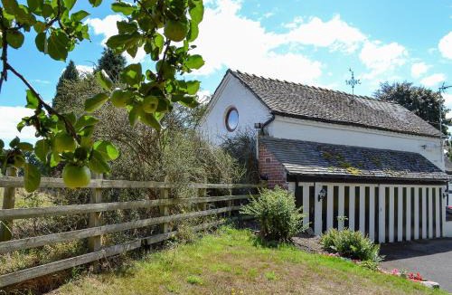 Balterley House | The Beehive