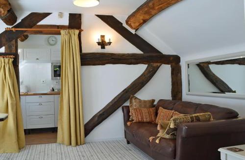 Balterley House | The Beehive