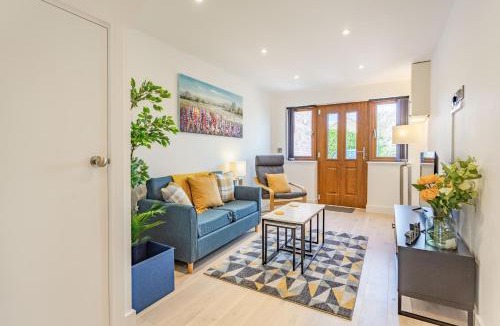 Pitchcombe House | The Belfry