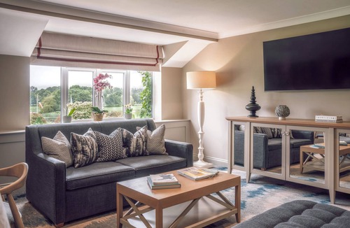 Wishaw Hotel | The Belfry