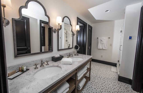 Williams Bay Hotel | The Belfry House