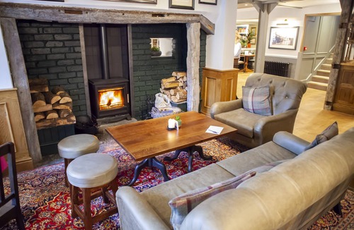 Alderminster Hotel | The Bell Alderminster