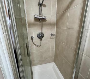 Farnham Common Hotel | The Bell and Bottle