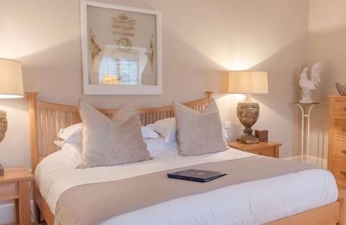 Hampton Poyle Bed & Breakfast | The Bell at Hampton Poyle