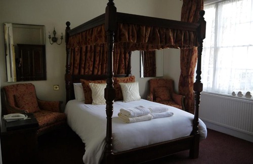 Winslow Hotel | The Bell Hotel