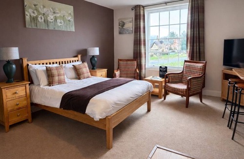 Dursley Hotel | The Bell Inn
