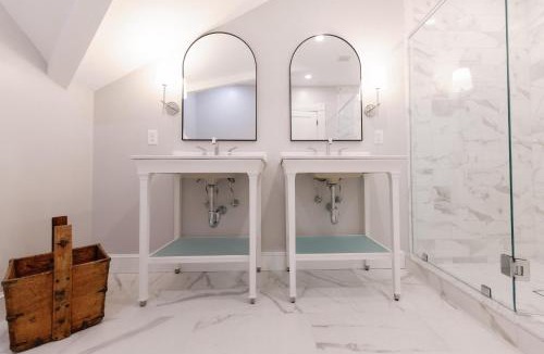 Peabody Hotel | The Bell Inn