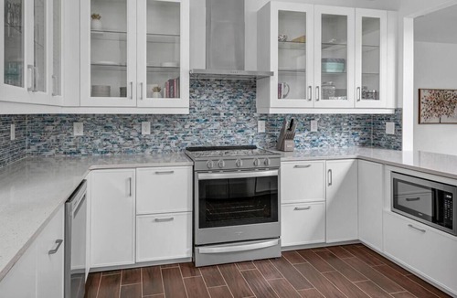 Hope Gardens House | The Belle on Eleventh Ave 30 days+