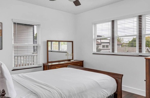 Hope Gardens House | The Belle on Eleventh Ave 30 days+