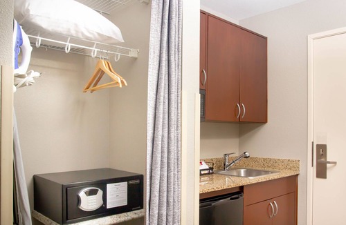 Belltown Hotel | The Belltown Inn