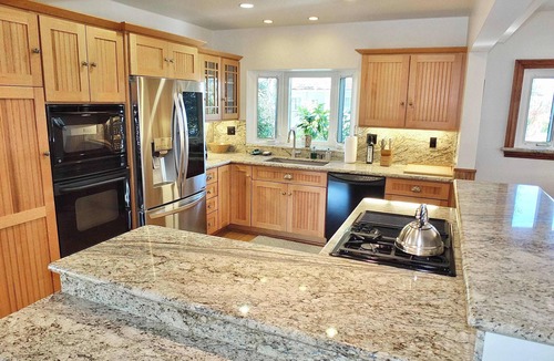 Belmont Park House | The Belmont Beach Bungalow Pool & Hot Tub!