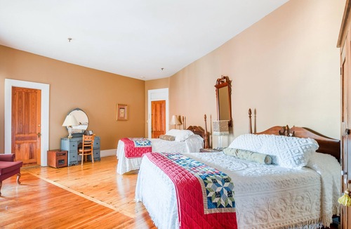 Abbeville Hotel | The Belmont Inn