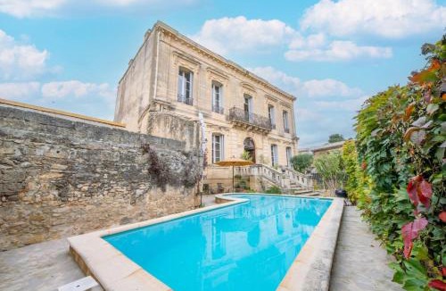 Castries House | The Belvedere Manor -