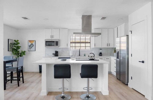 Plano House | The Belvedere Pet Friendly Spacious Yard