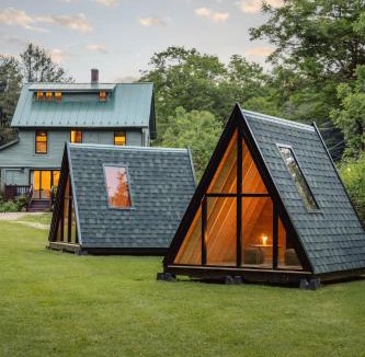 Phoenicia Apartment | The Bend