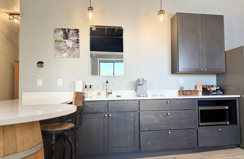 Watkins Glen Hotel | The Benjamin Hotel