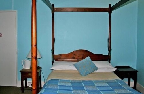 Lindfield Bed & Breakfast | The Bent Arms