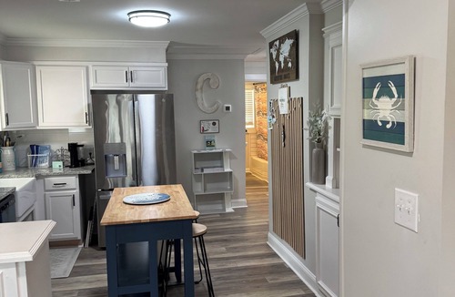 Rogersville House | The Bentley House of Rogersville- 3 Bed/2 Bath- 2025 Renovated/New Furnishings
