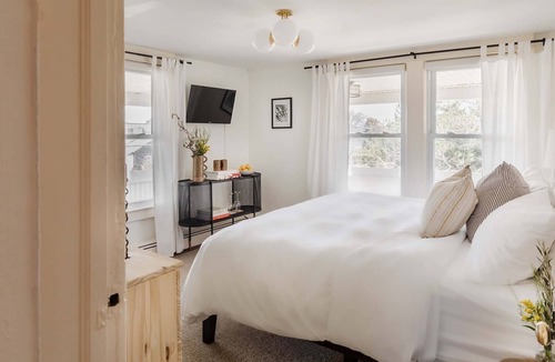 Avon Bed & Breakfast | The Bentley Inn