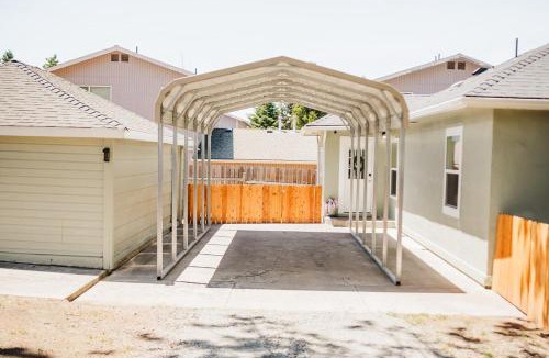 Altamont House | The Berkeley House