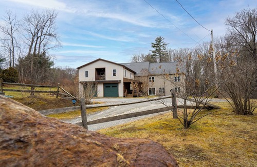 Glendale House | The Berkshires Basecamp