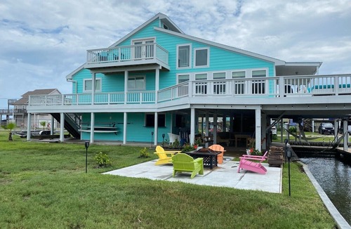 Galveston House | The BEST and most unique Sea Isle canal-view home