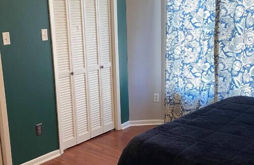 Alexandria Condo | THE Best extended stay in Alexandria!