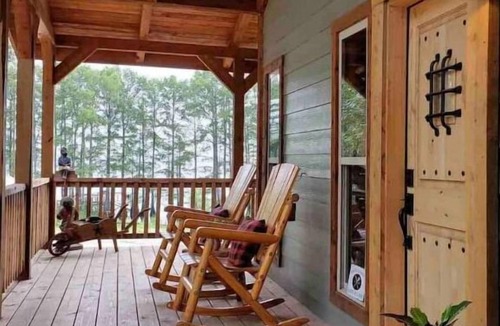Karnack Cabin | The Best Kept Secret on Caddo Lake