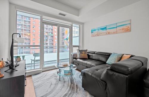 Yonge-Eglinton Apartment | The Best Location 2 Bedroom Condo in Heart Downtown Toronto